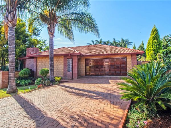 4 Bed House in Mooikloof Gardens