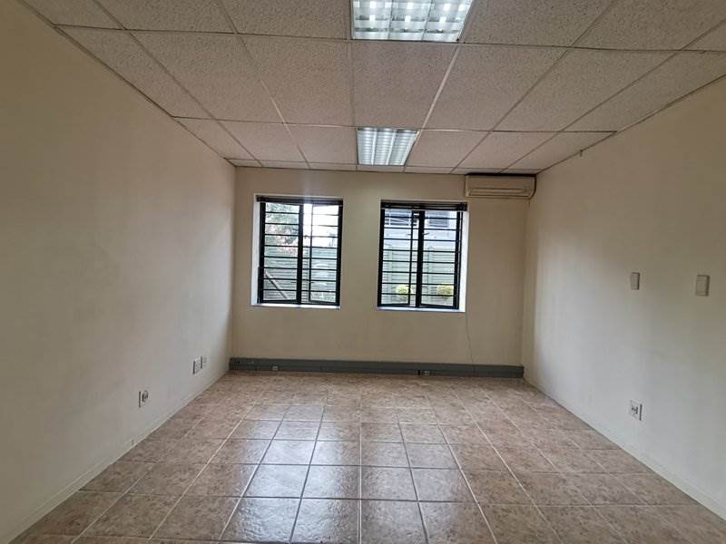 25  m² Office Space in Robin Acres photo number 10