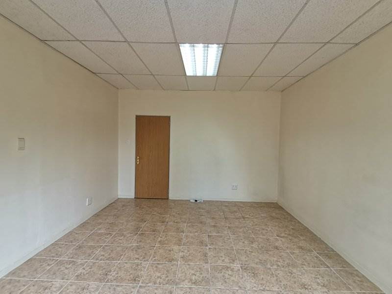 25  m² Office Space in Robin Acres photo number 8