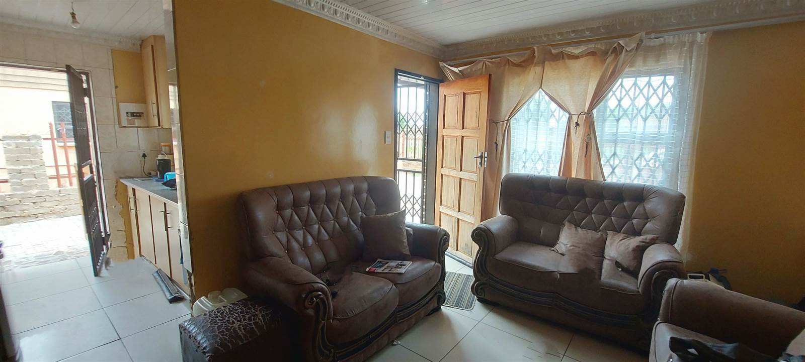 3 Bed House in Mmabatho unit 13 photo number 6