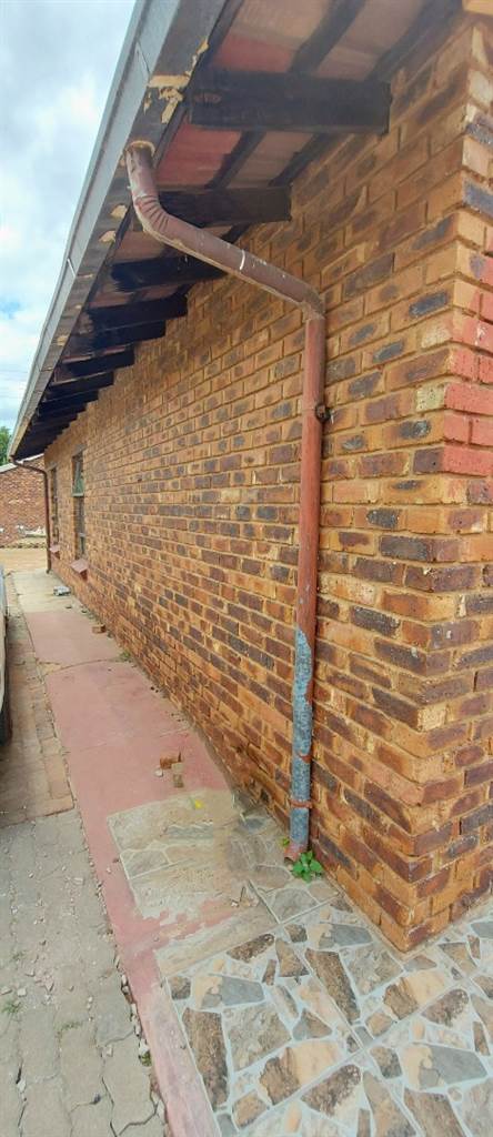 3 Bed House in Mmabatho unit 13 photo number 28