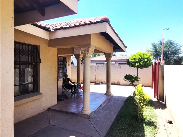 3 Bed House in Marapong