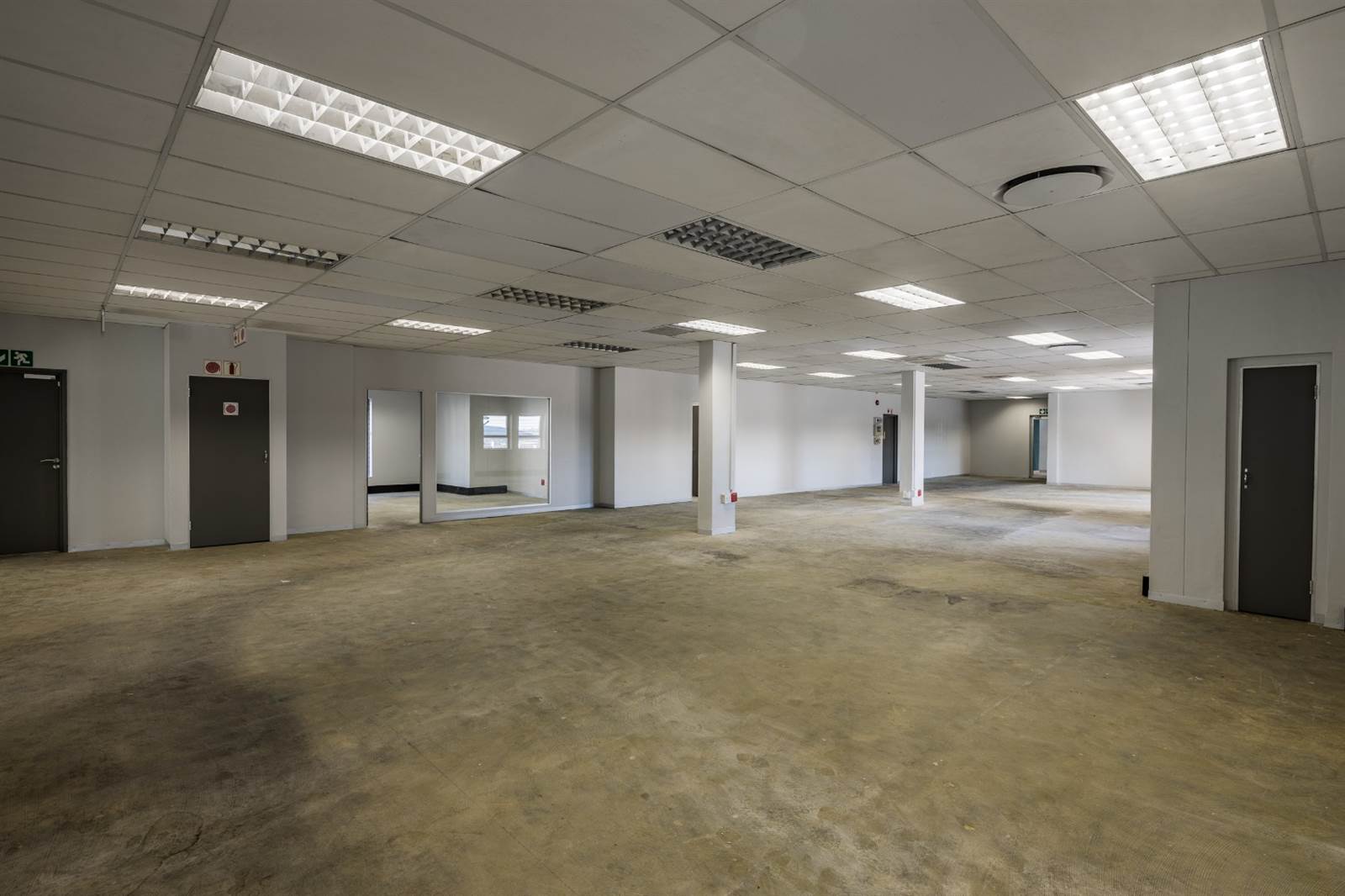 3000  m² Commercial space in Sunninghill photo number 11