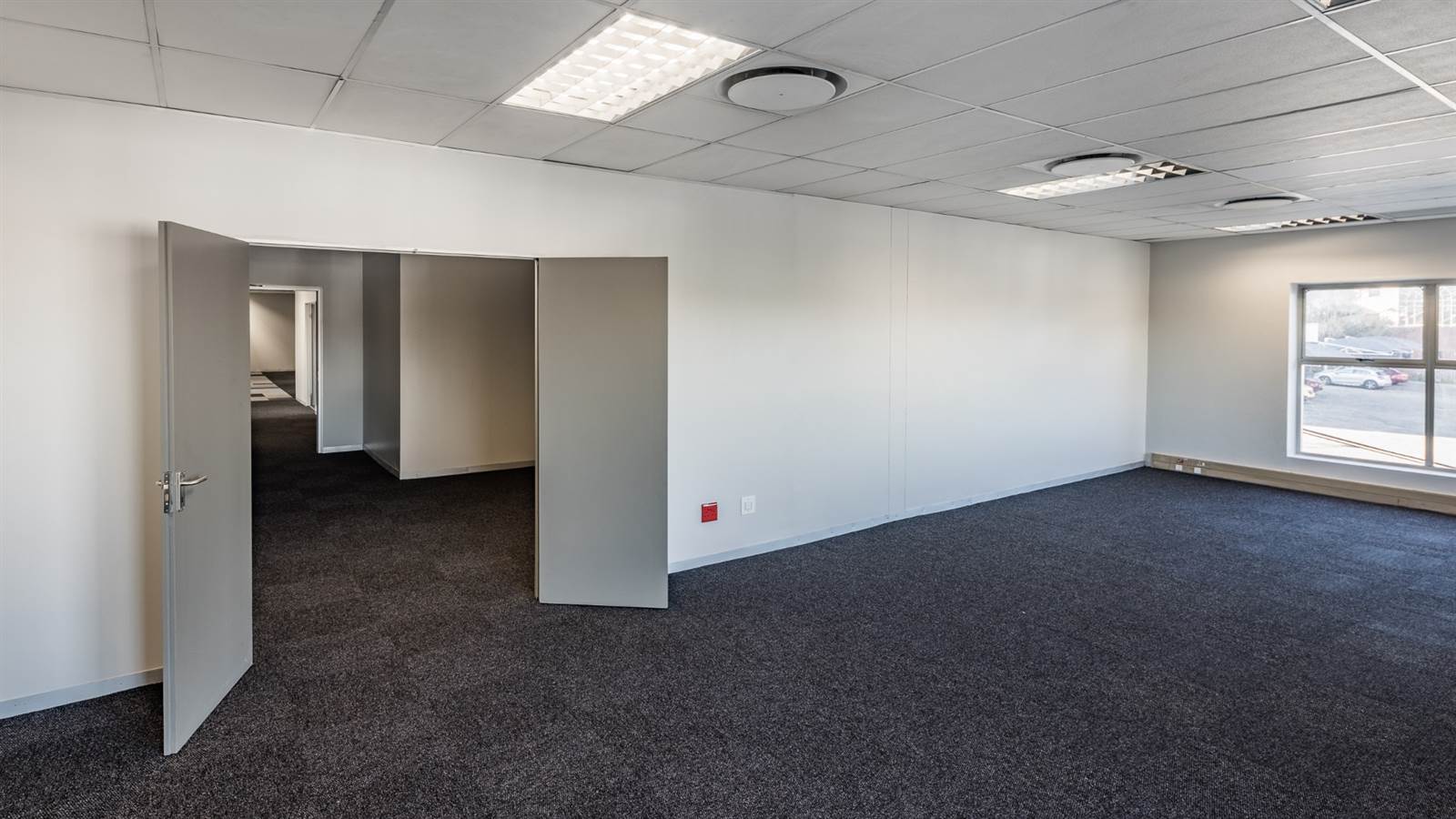 3000  m² Commercial space in Sunninghill photo number 8