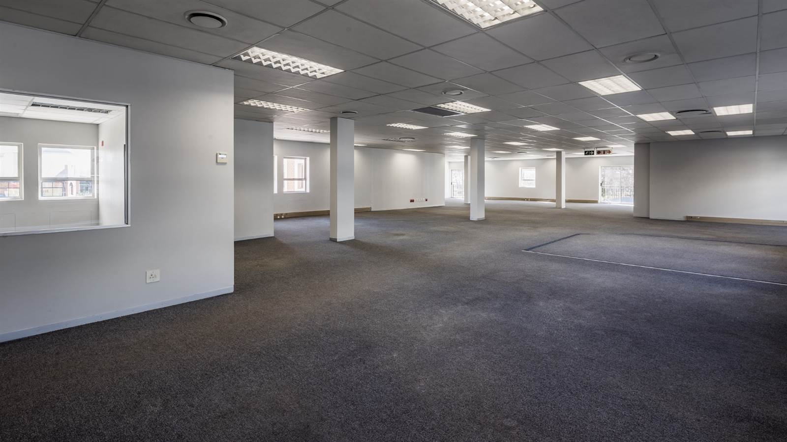 3000  m² Commercial space in Sunninghill photo number 6