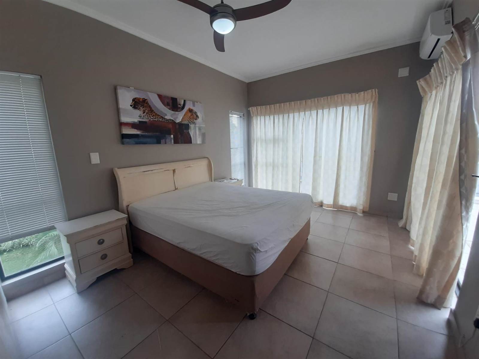 4 Bed Apartment in Palm Lakes Estate photo number 12
