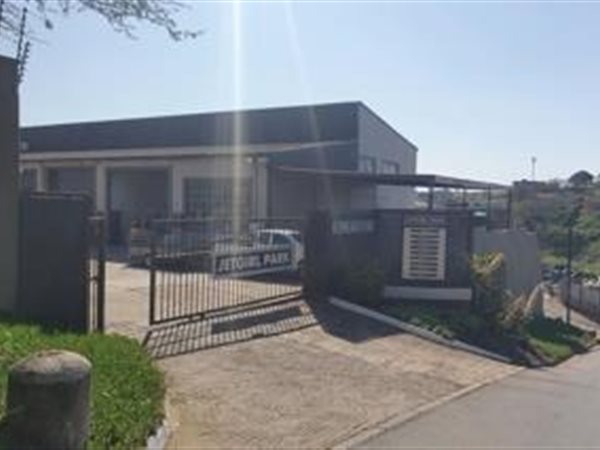 561  m² Commercial space in Pinetown Central