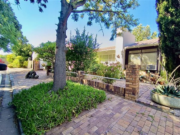 3 Bedroom House 3 Bedroom House