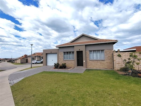 3 Bedroom House 3 Bedroom House