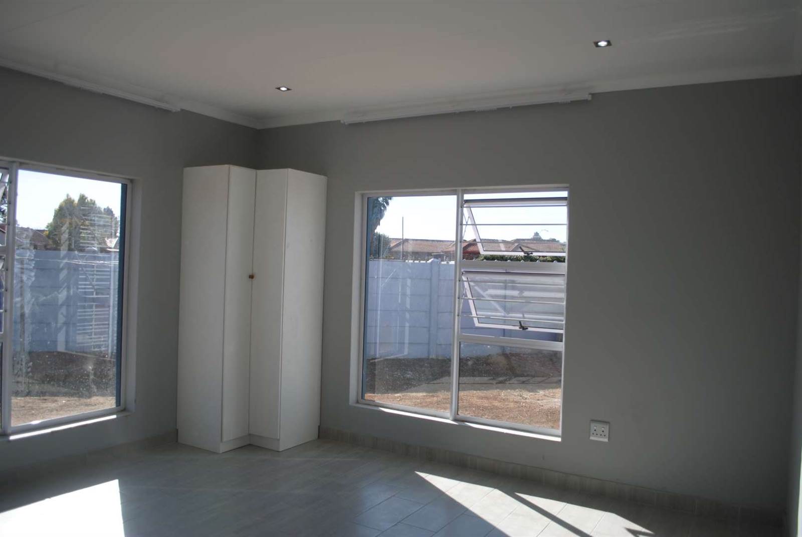 4 Bed House in Riversdale photo number 13