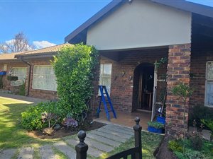 3 Bed House in Falcon Ridge