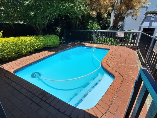 7 Bed House in Scottburgh Central