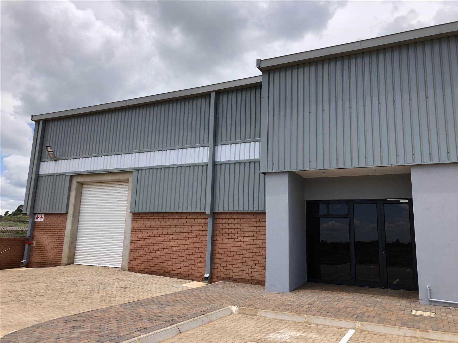 868  m² Industrial space in Clayville East photo number 7