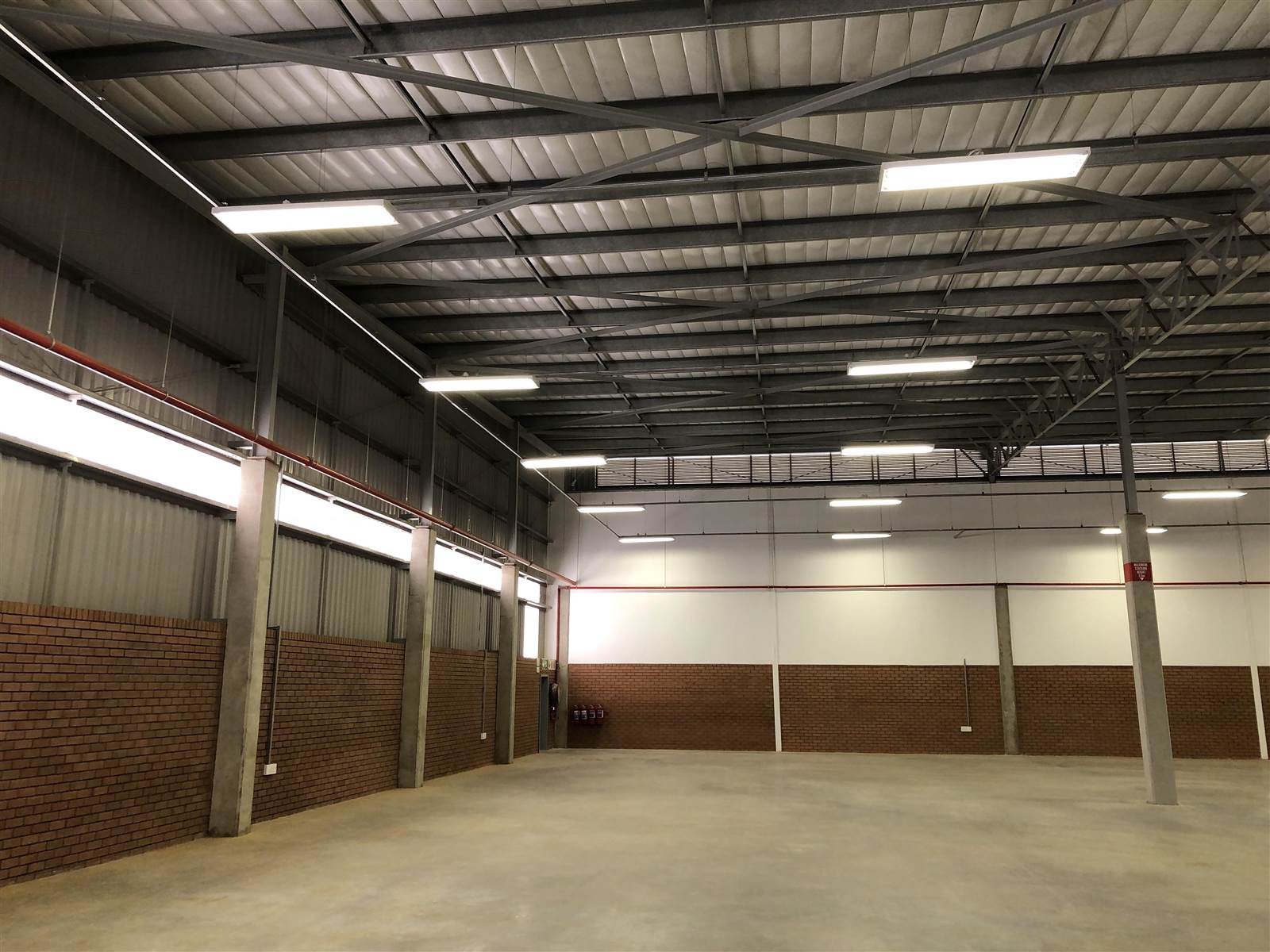 868  m² Industrial space in Clayville East photo number 25
