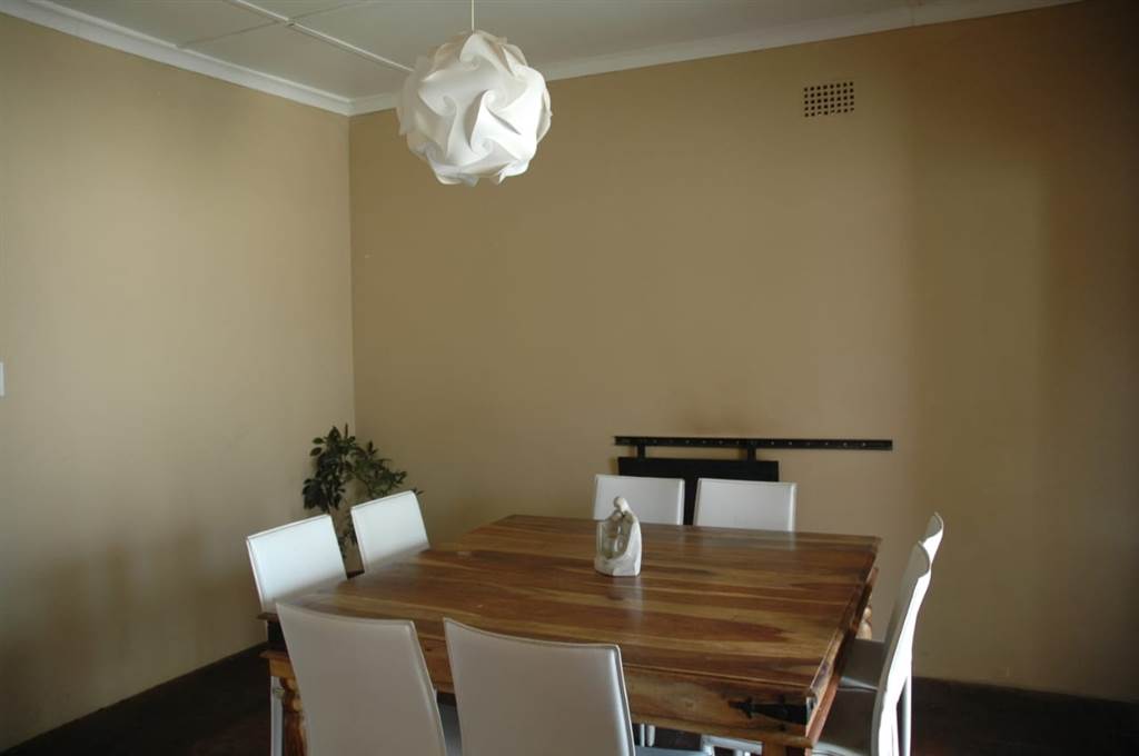 4 Bed House in Brenthurst photo number 9