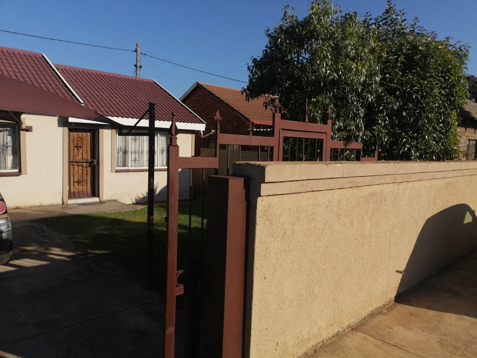 2 Bed House in Lethlabile photo number 16