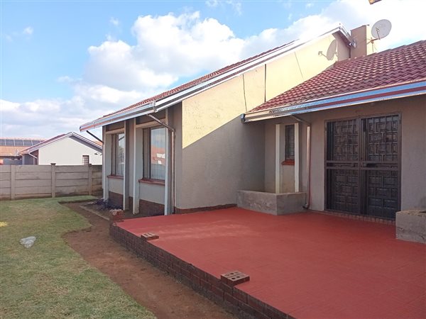 4 Bedroom House 4 Bedroom House