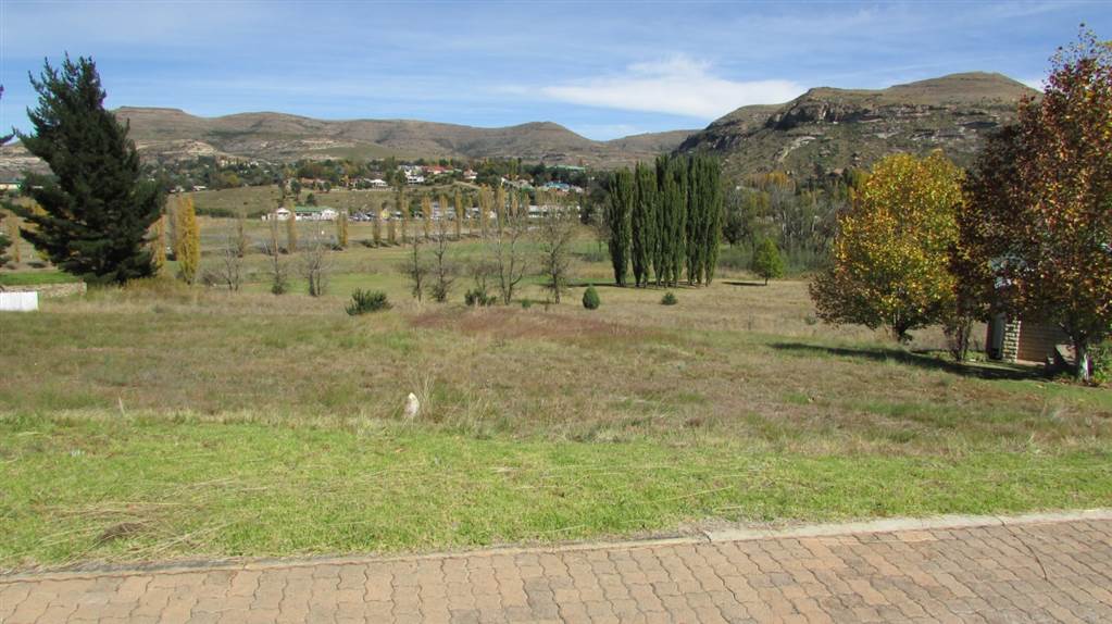 700 m² Land available in Clarens Golf And Trout Estate photo number 5