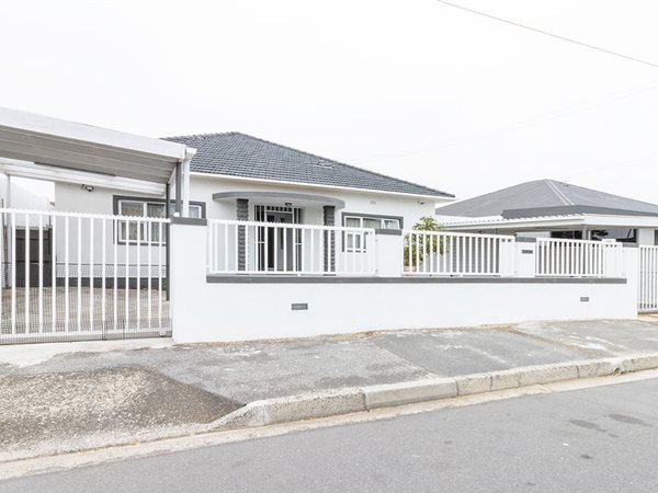 3 Bed House in Goodwood