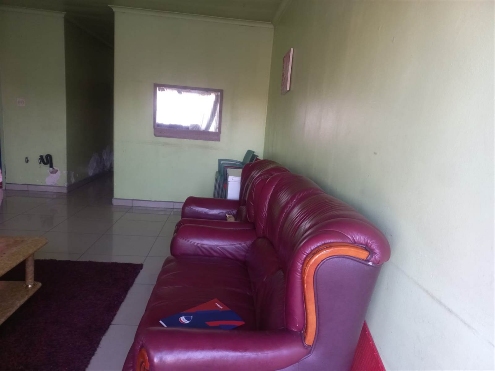 2 Bed Apartment in Germiston South photo number 9