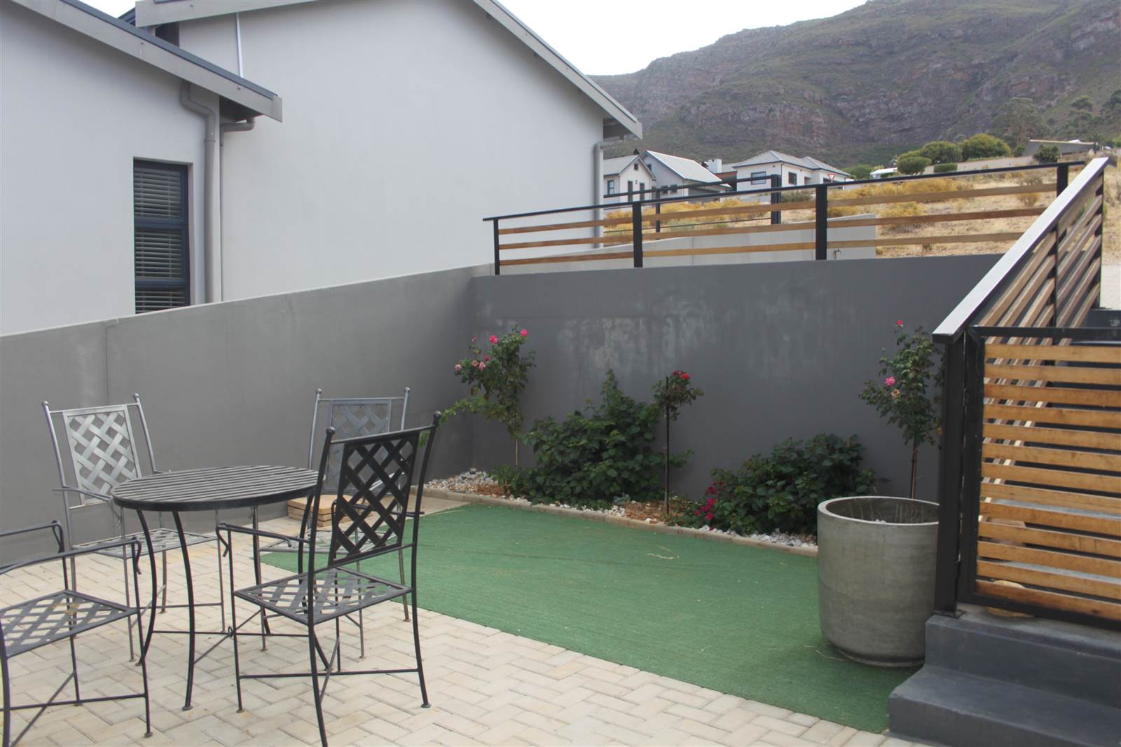 2 Bed House in Piketberg photo number 5