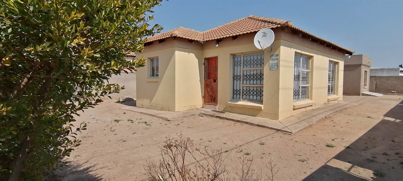 4 Bed House in Seshego photo number 1