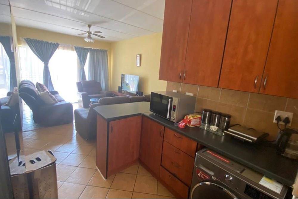 2 Bed Apartment in Eldorette photo number 3