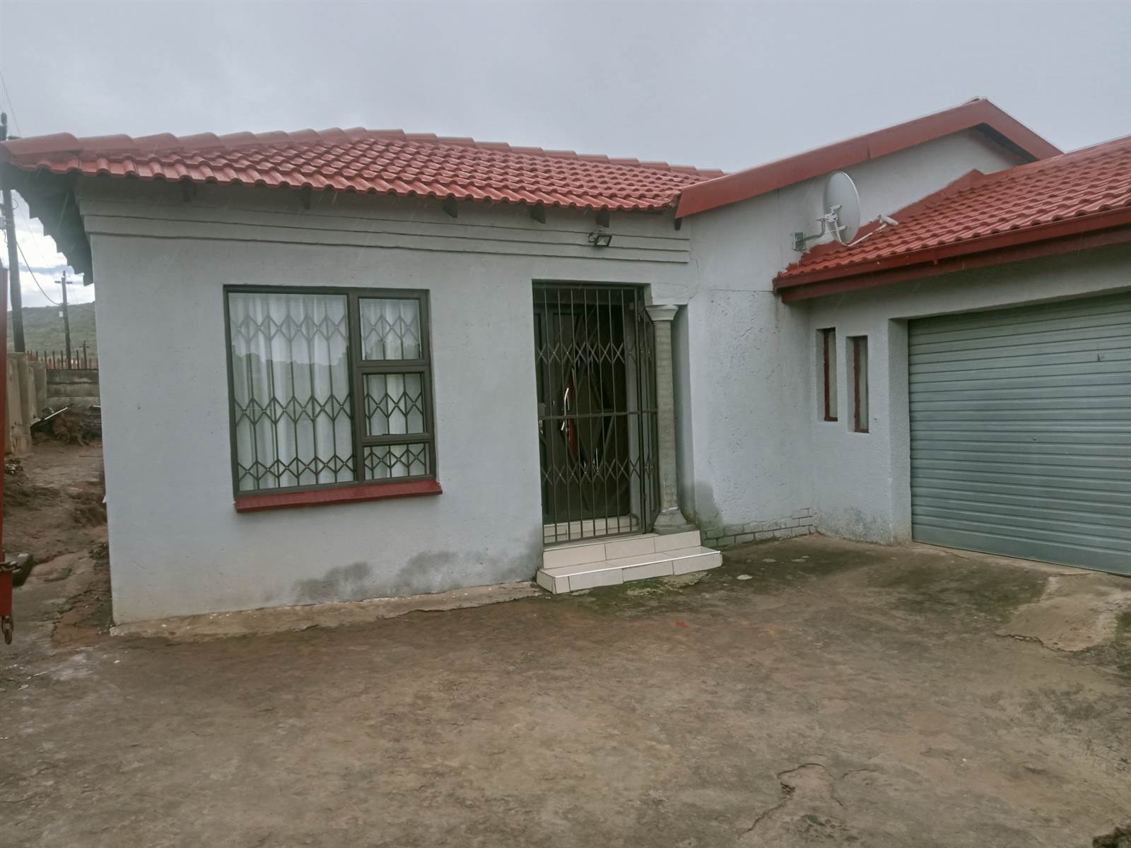 3 Bed House in Phuthaditjhaba photo number 1