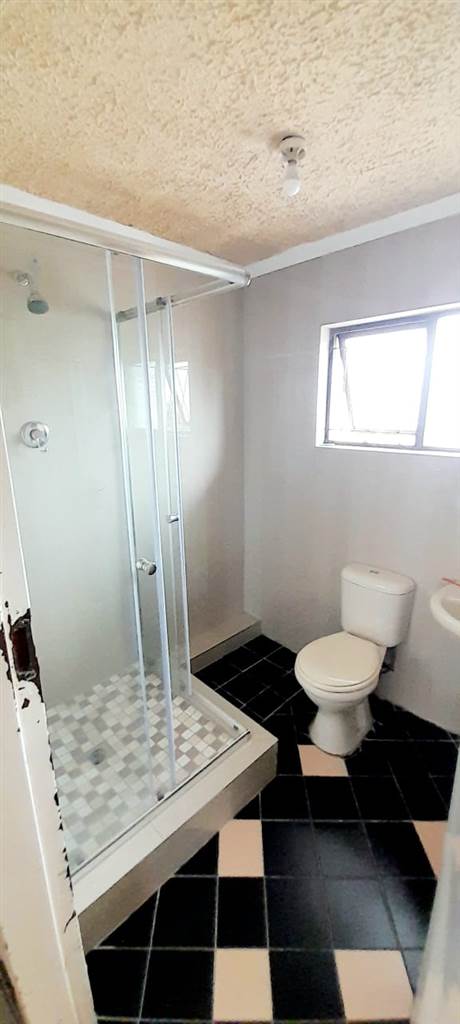 4 Bed House in Kwandengezi photo number 12