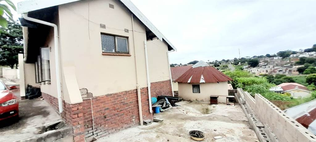 4 Bed House in Kwandengezi photo number 14