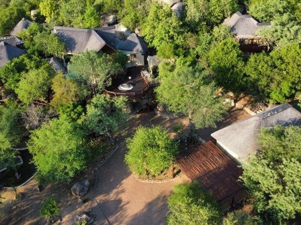 5 Bedroom House 5 Bedroom House