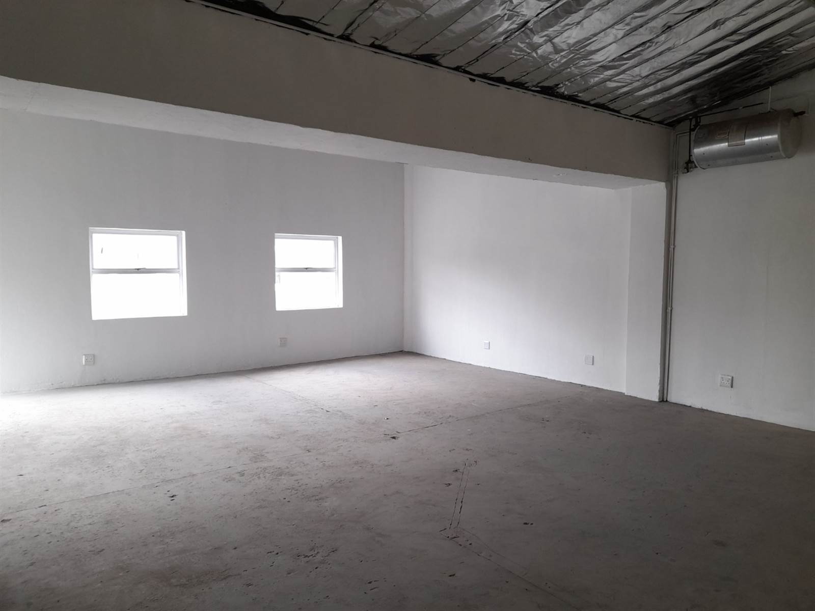 630  m² Commercial space in Spartan photo number 12