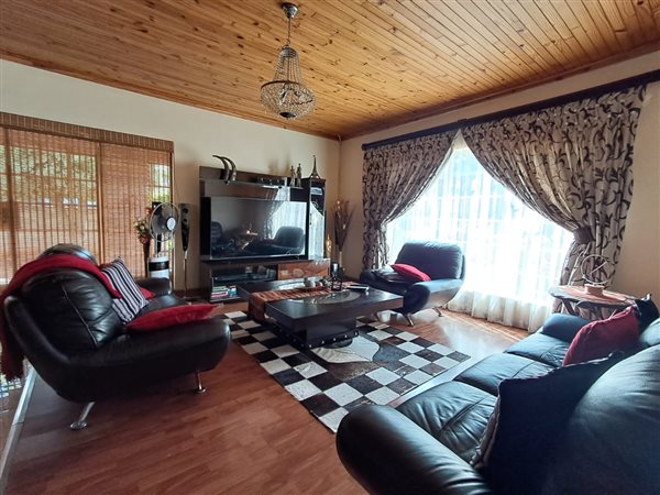 3 Bedroom House 3 Bedroom House