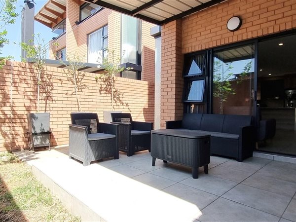 2 Bedroom Townhouse 2 Bedroom Townhouse