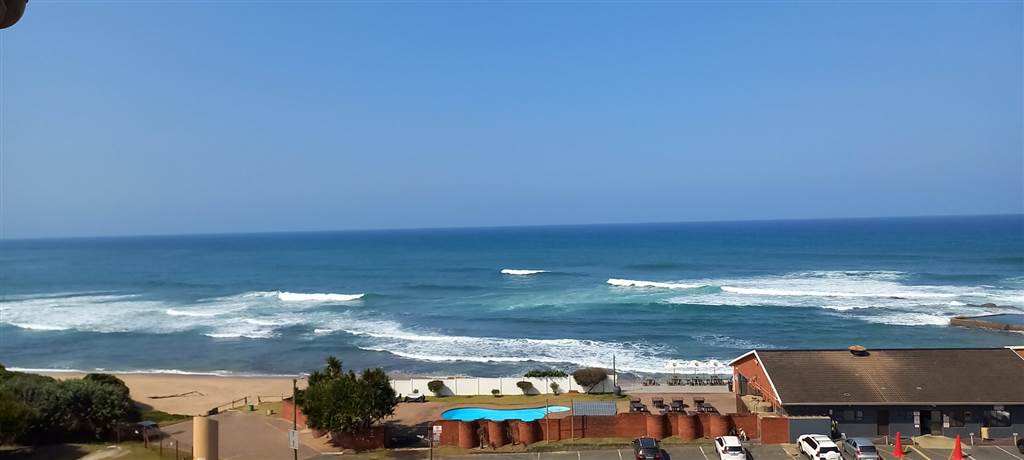 2 Bed Apartment in Shelly Beach photo number 16