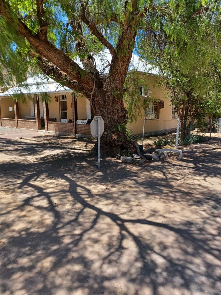 3 Bed House in Loxton photo number 1