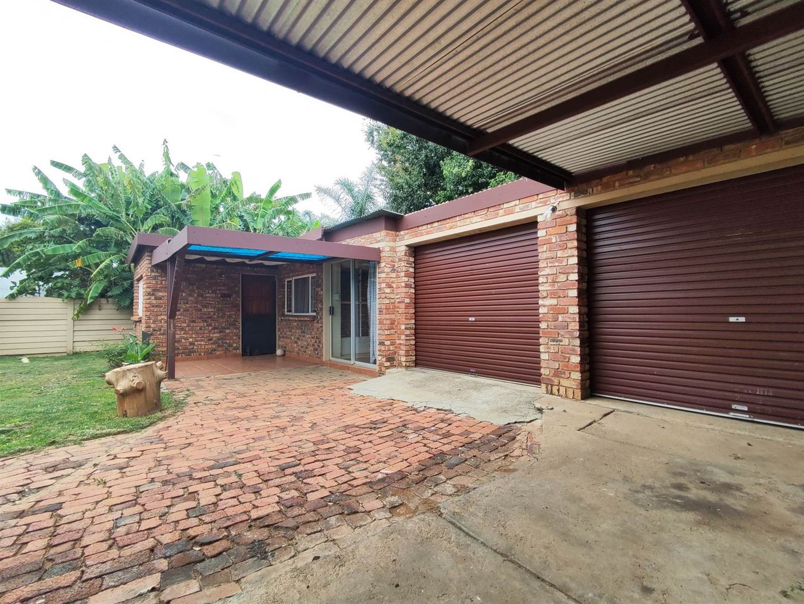 3 Bed House in Potchefstroom Central photo number 2