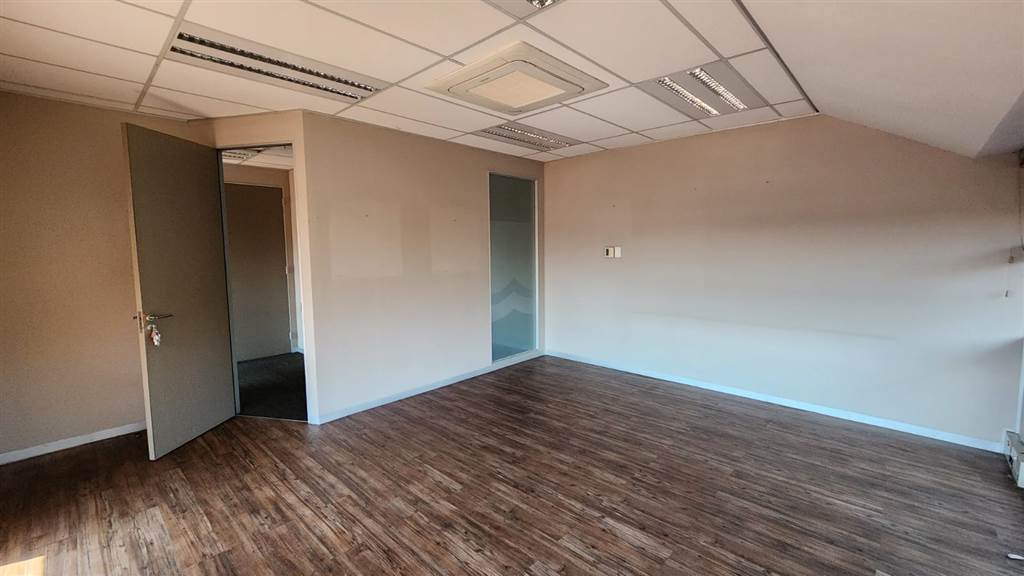 624  m² Commercial space in Centurion CBD photo number 3