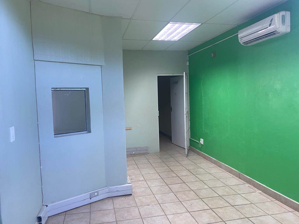 330  m² Commercial space in Joubertina photo number 20