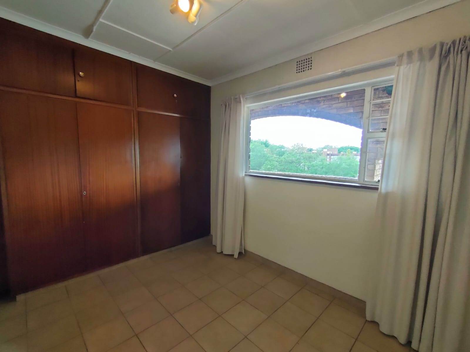 2 Bed Apartment in Cresta photo number 28
