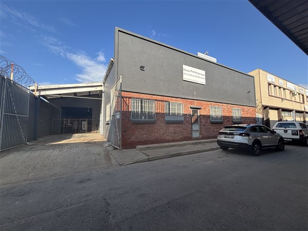 670 m² Industrial space 670 m² Industrial space