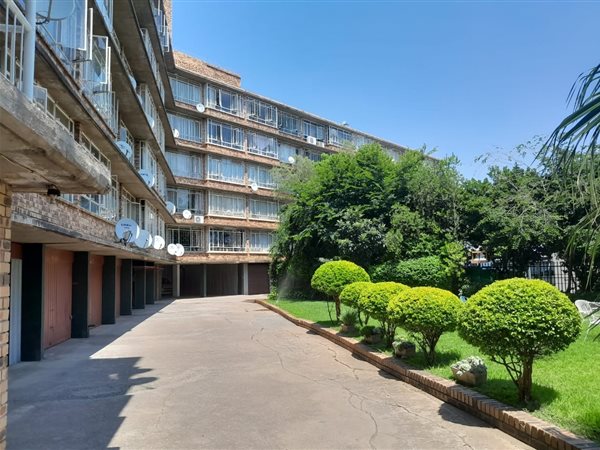 2 Bed Apartment in Brits Central