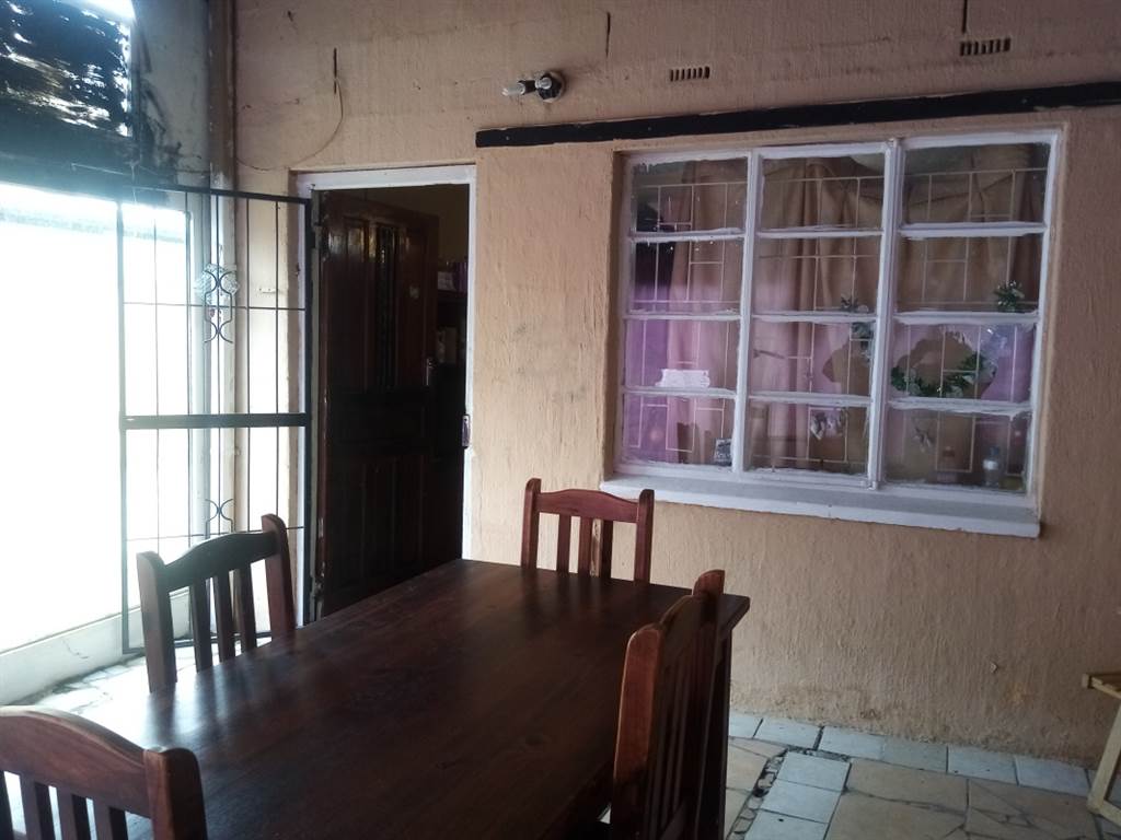2 Bed House in Kraaifontein Central photo number 2