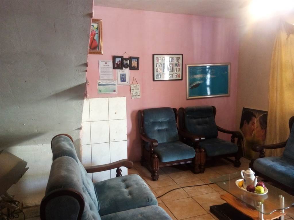 2 Bed House in Kraaifontein Central photo number 12