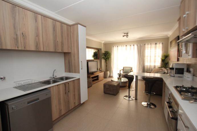 2 Bed Apartment in Florauna photo number 2