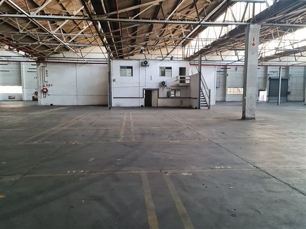 7 208  m² Industrial space