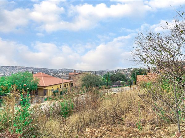 884 m² Land