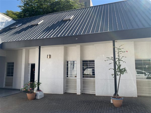 680 m² Commercial space 680 m² Commercial space