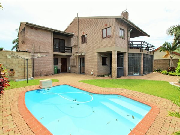 5 Bed House in Uvongo