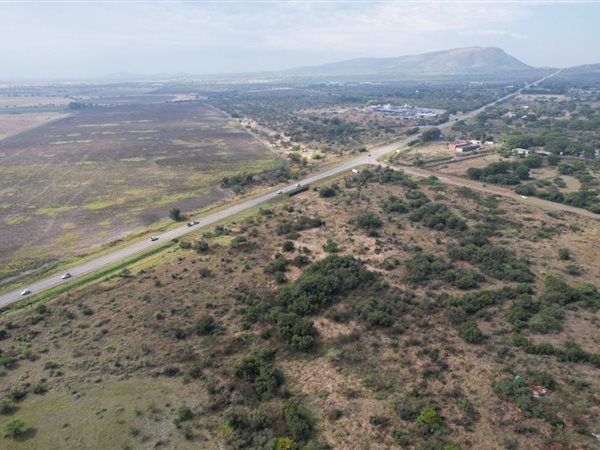 4.5 ha Land available in Brits Central